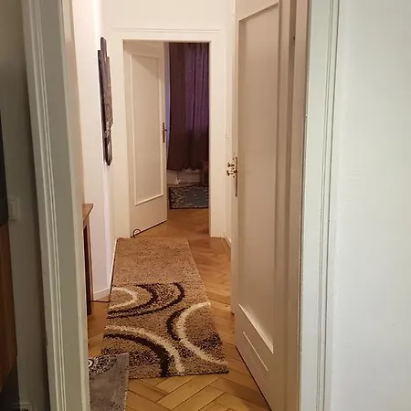 Apartment Central Laim *